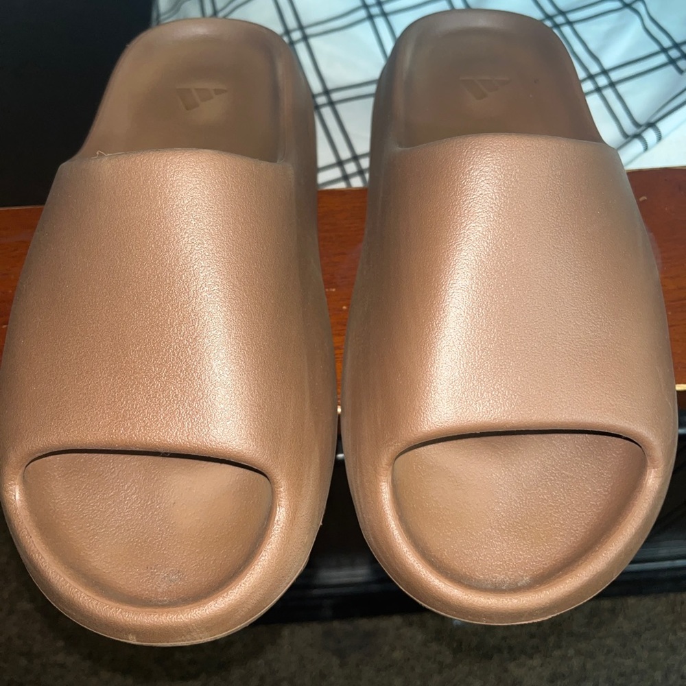 Adidas Yezzy Slides Flax